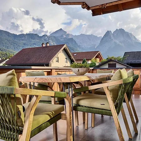 Wood&stone Alpi 加爾米施-帕滕基興